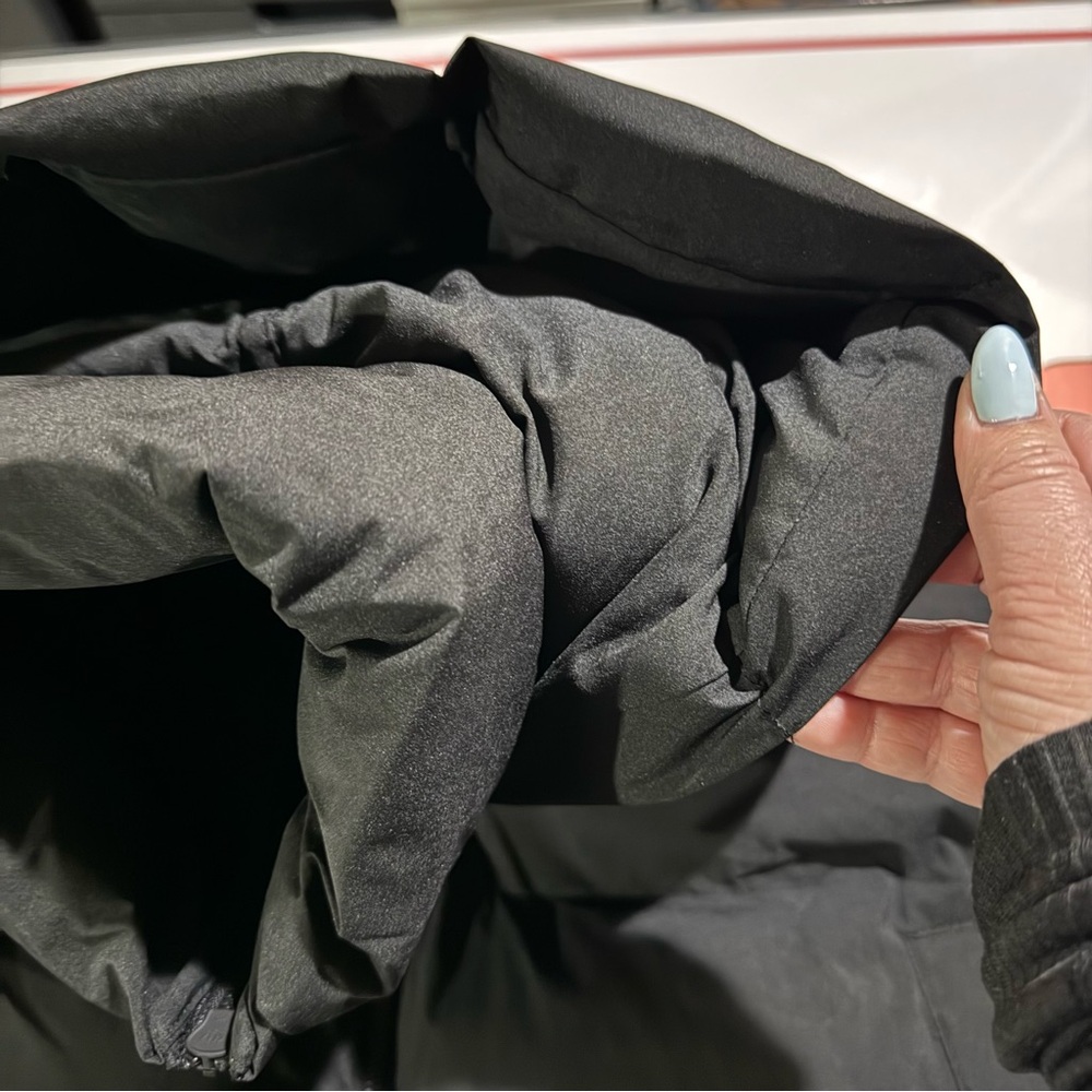 Puffer Vest - Picture 6 of 8